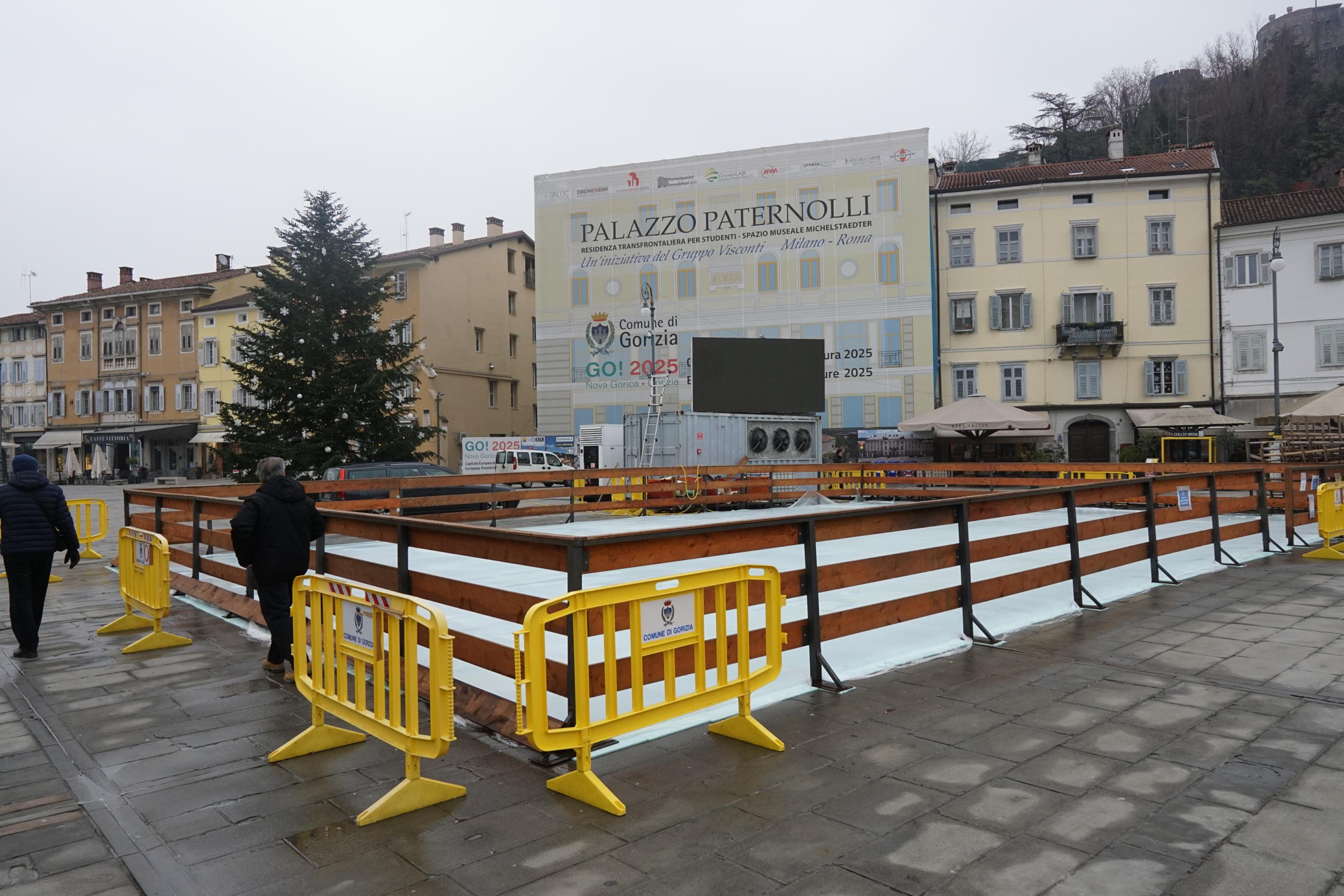 Arriva il clou del Dicembre Goriziano, apre la pista di pattinaggio in piazza